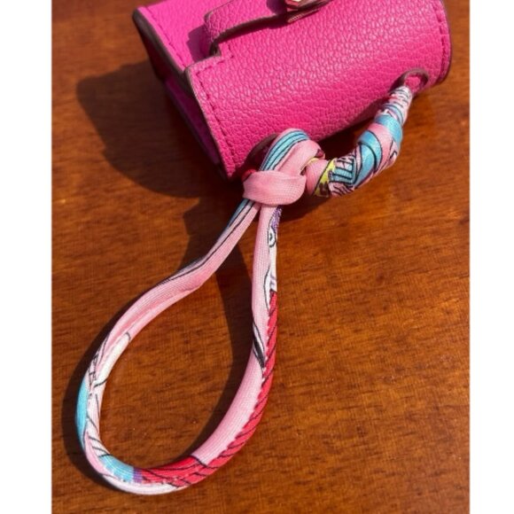 New mini bag charm w/ functional lock closure - Picture 7 of 11